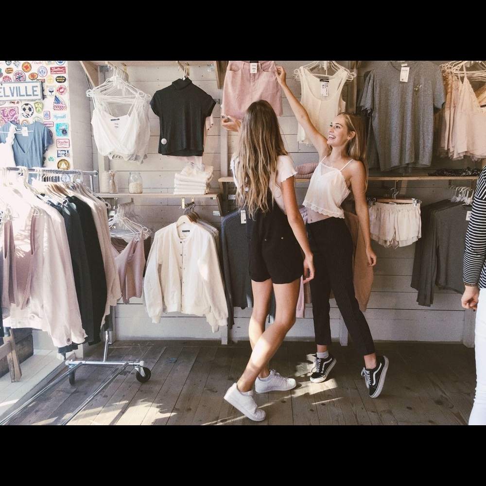 Trendy mystery box brandy/topshop/free people etc